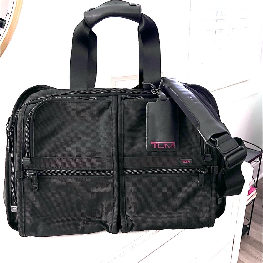 TUMI ALPHA Briefcase Business Travel Suitcase